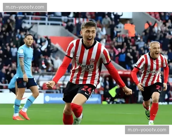 若昂戈麦斯雨中远射破马丁内斯 狼队中场展现技术细腻 若昂戈麦斯雨中远射破马丁内斯 狼队中场展现技术细腻